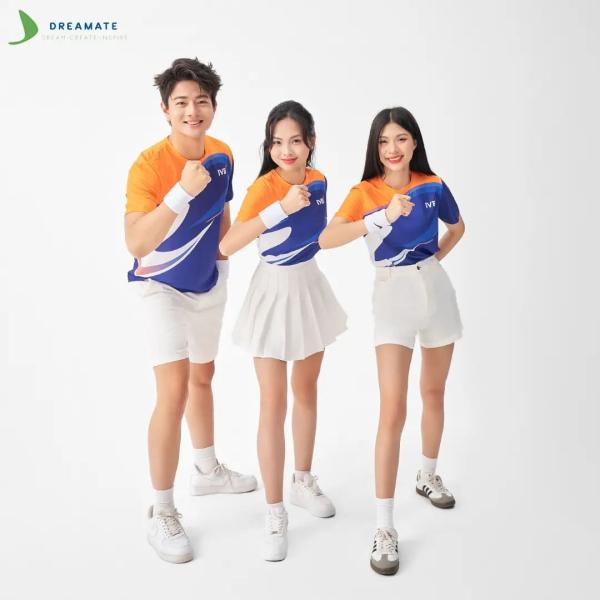 Áo đồng phục team building Indovina Bank xanh cam