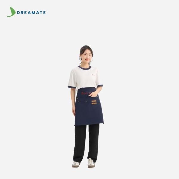 Đồng phục quán Renee Coffee trắng xanh navy