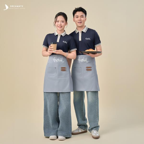 Áo thun raglan & tạp dề ngắn đồng phục