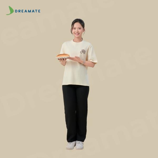 BST Áo thun trơn x tạp dề ngắn