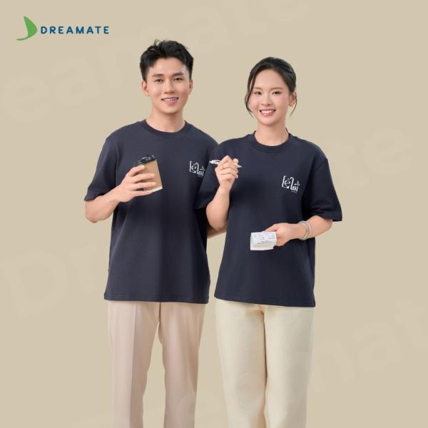 BST Áo thun trơn x tạp dề ngắn