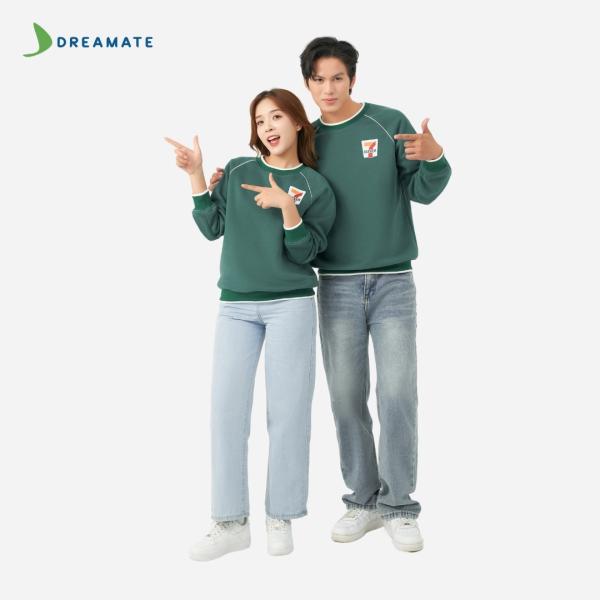 Áo sweater đồng phục của 7-Eleven 