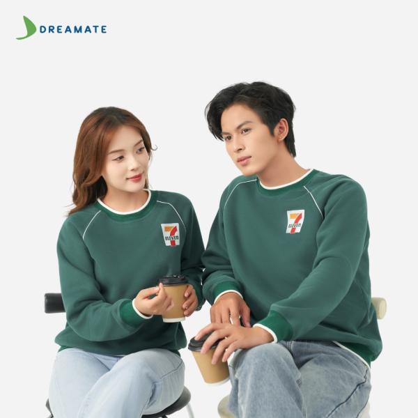 Áo sweater đồng phục của 7-Eleven 