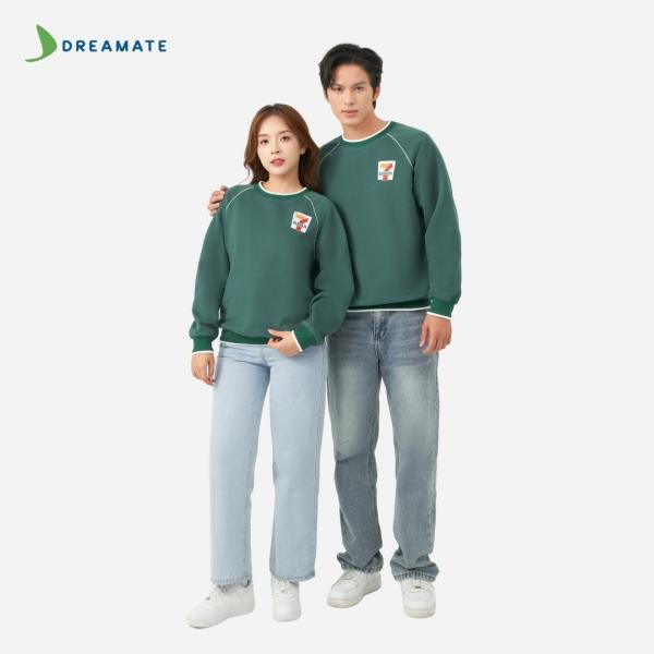 Áo sweater đồng phục của 7-Eleven 