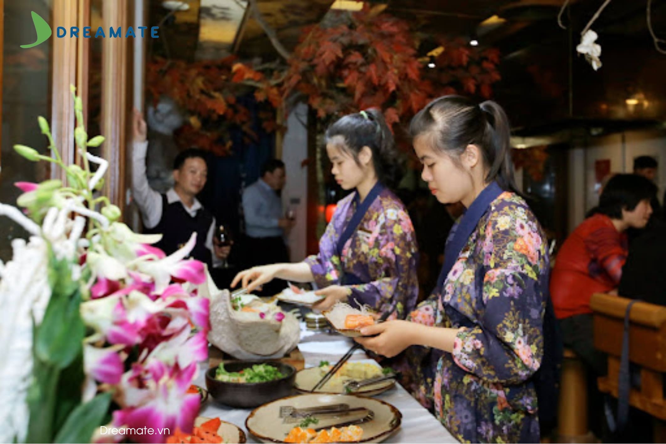 dong-phuc-quan-sushi-8.jpg (220 KB)