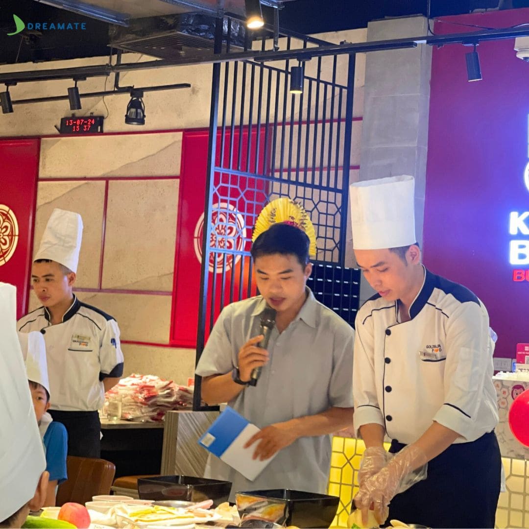 tuyen-chon-100-dong-phuc-nha-hang-han-quoc-an-tuong-nhat-2025-20.jpg (137 KB)