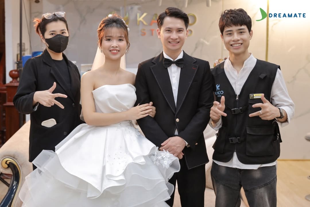 tham-khao-50-mau-dong-phuc-studio-dep-chuyen-nghiep-moi-nhat-2025-5.jpg (68 KB)