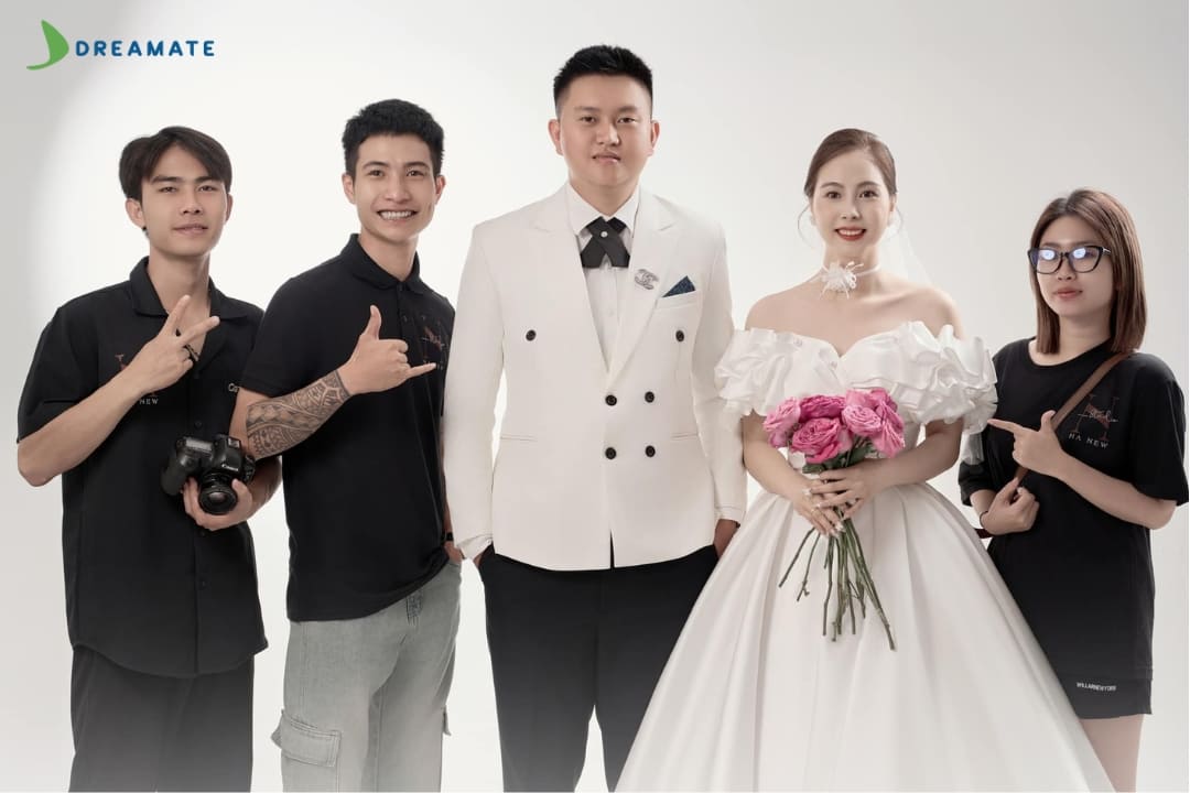 tham-khao-50-mau-dong-phuc-studio-dep-chuyen-nghiep-moi-nhat-2025-8.jpg (55 KB)