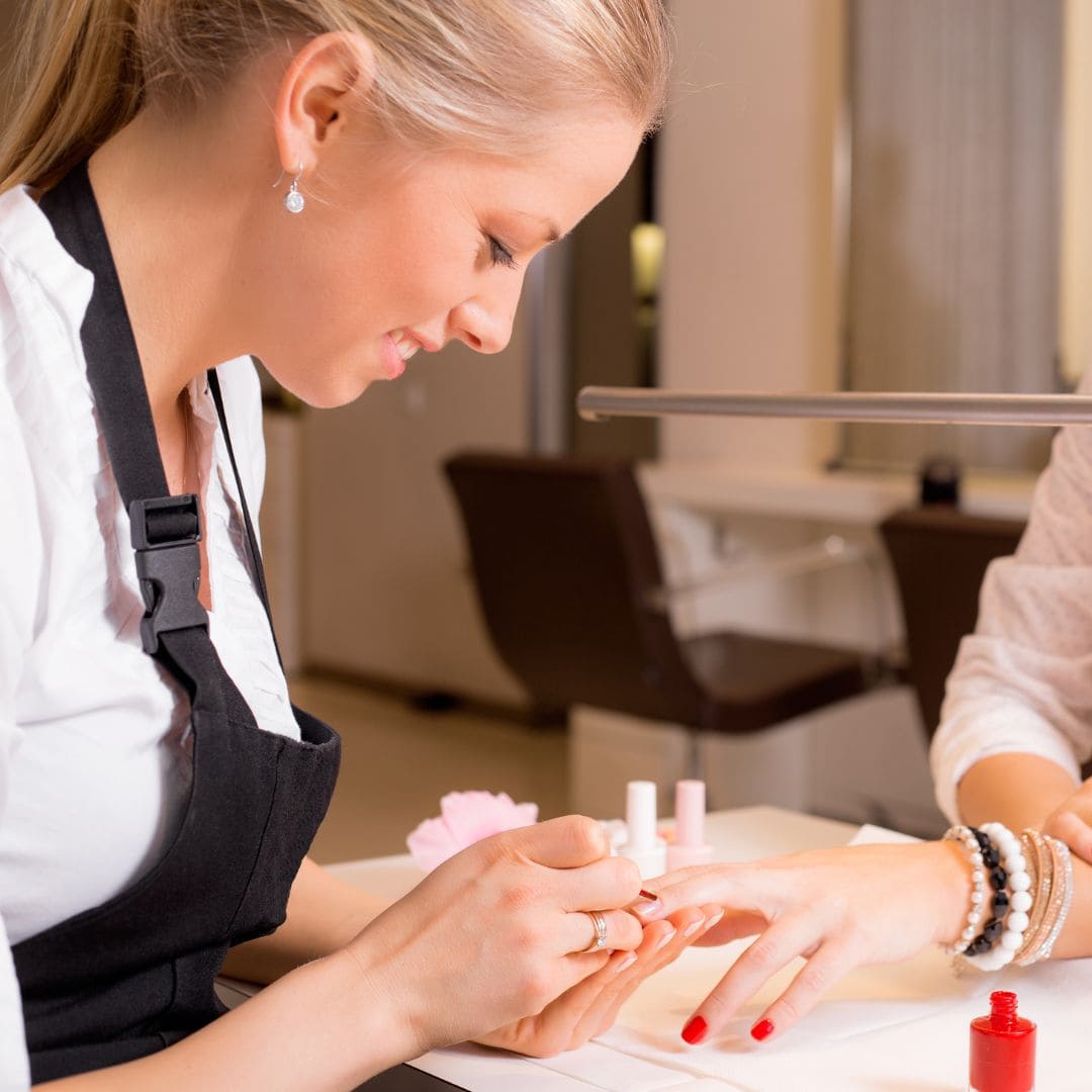 dong-phuc-tiem-nails-2.jpg (85 KB)