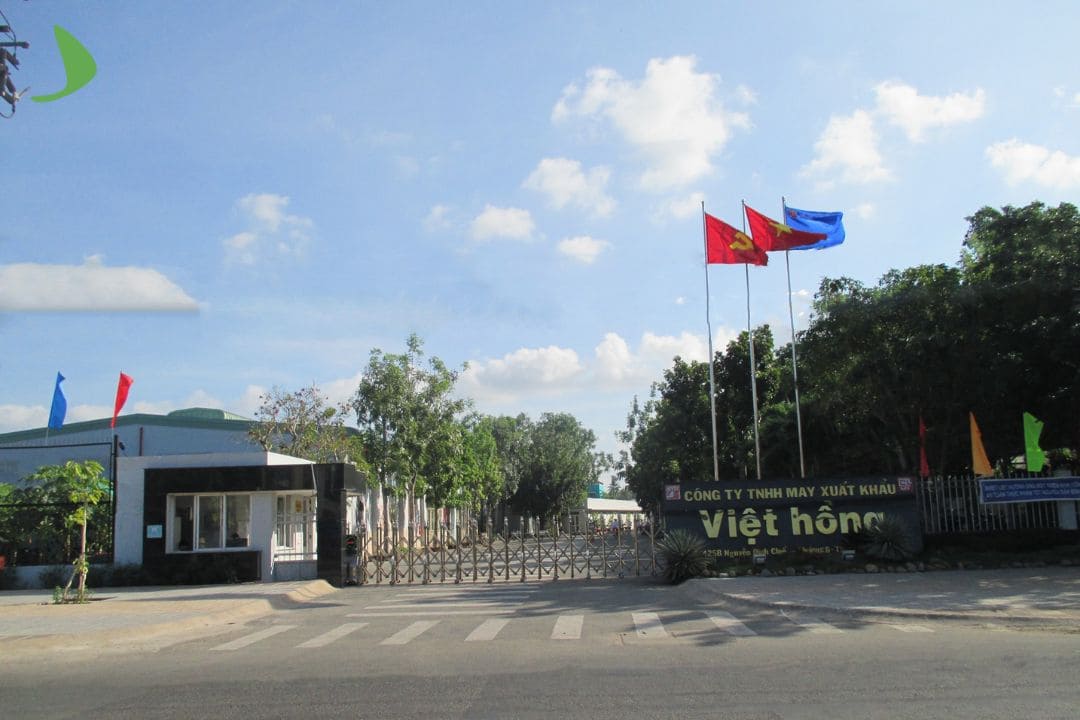 7-xuong-may-dong-phuc-ben-tre-uy-tin-hang-dau-chat-luong-6.jpg (76 KB)