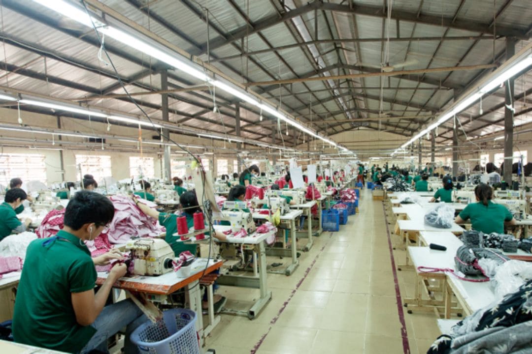 dong-phuc-quang-binh-7.jpg (116 KB)