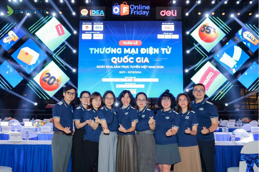 Mẫu áo đồng phục màu xanh cho sự kiện, đội nhóm (team building)