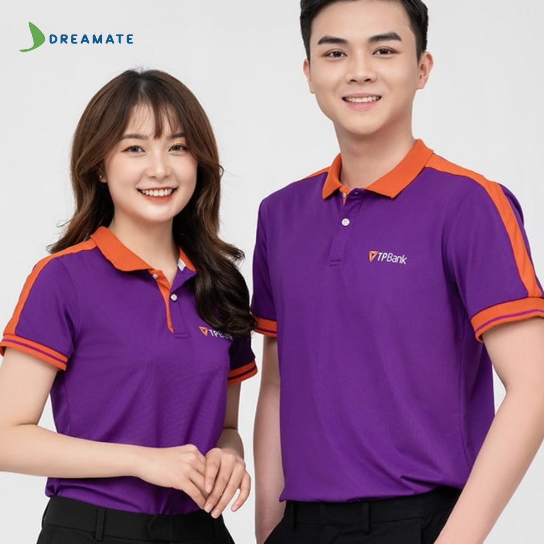 Mẫu đồng phục màu tím theo kiểu dáng polo bo viền