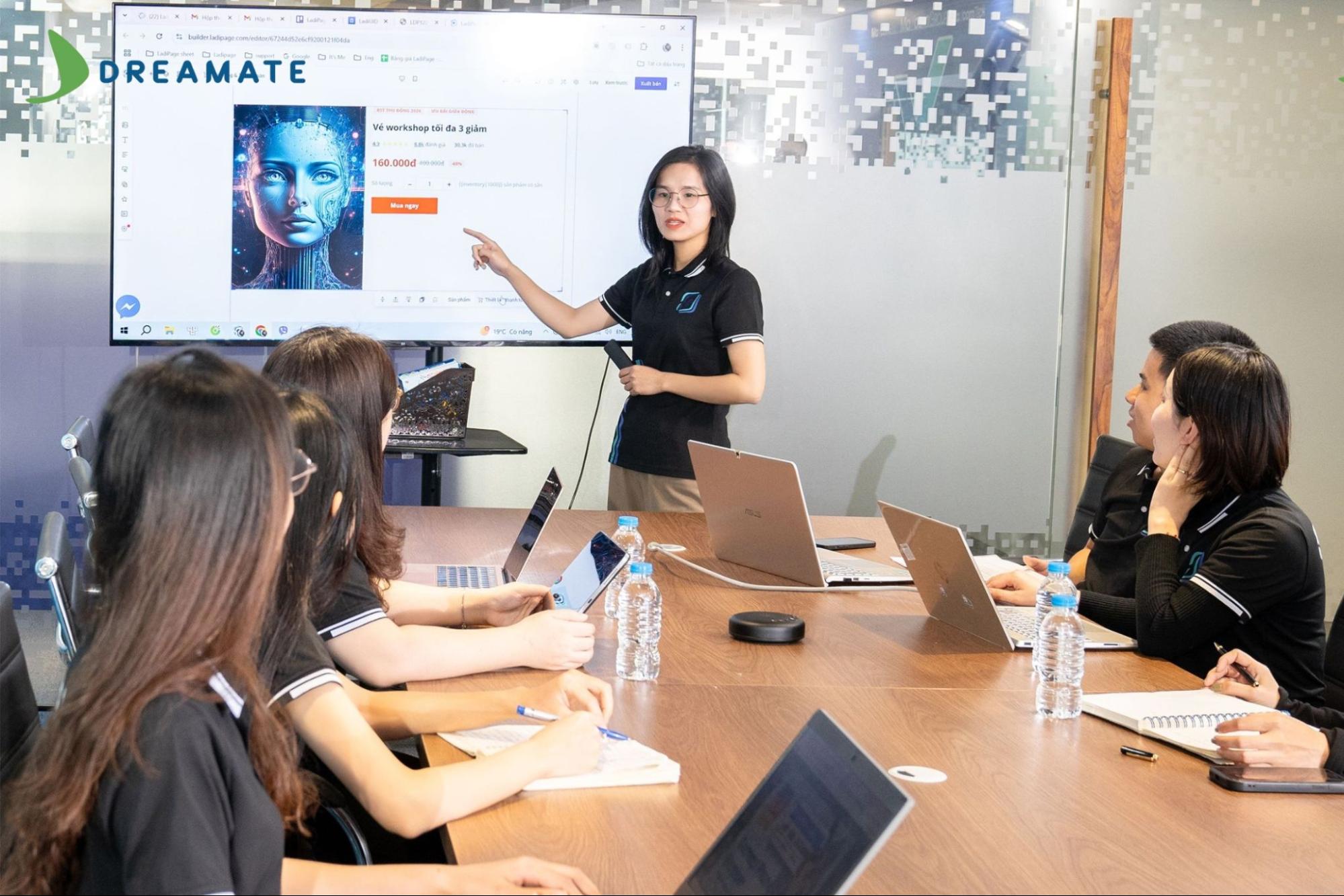 feedback-dong-phuc-doanh-nghiep-ladi-page